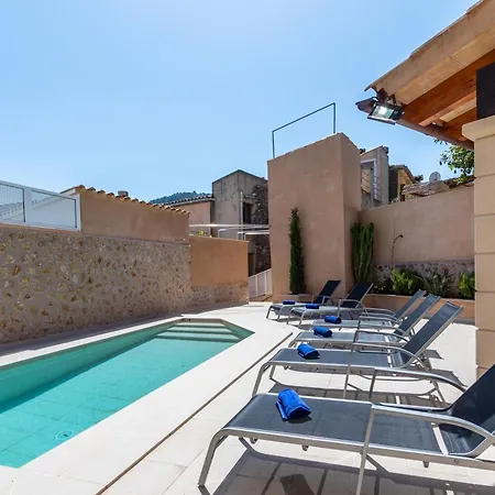 Villa Historic Townhouse Casa Roca Horta 4 Bedrooms Sun Terrace Town Mountain Views Pollenca