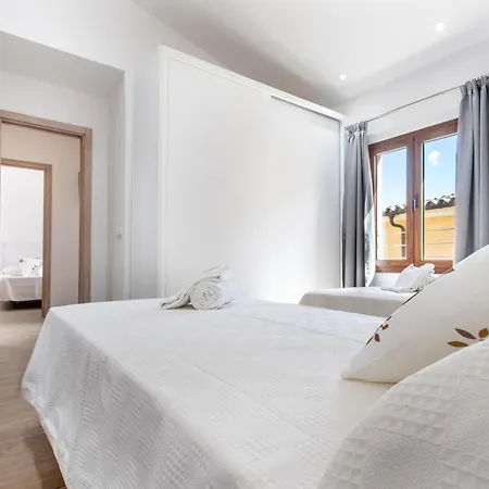 Historic Townhouse Casa Roca Horta 4 Bedrooms Sun Terrace Town Mountain Views