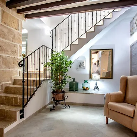 Historic Townhouse Casa Roca Horta 4 Bedrooms Sun Terrace Town Mountain Views Villa Pollenca
