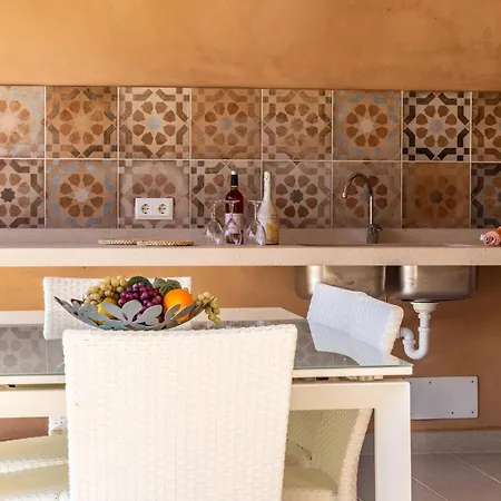 Villa Historic Townhouse Casa Roca Horta 4 Bedrooms Sun Terrace Town Mountain Views