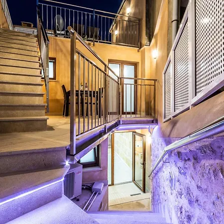 Villa Historic Townhouse Casa Roca Horta 4 Bedrooms Sun Terrace Town Mountain Views *